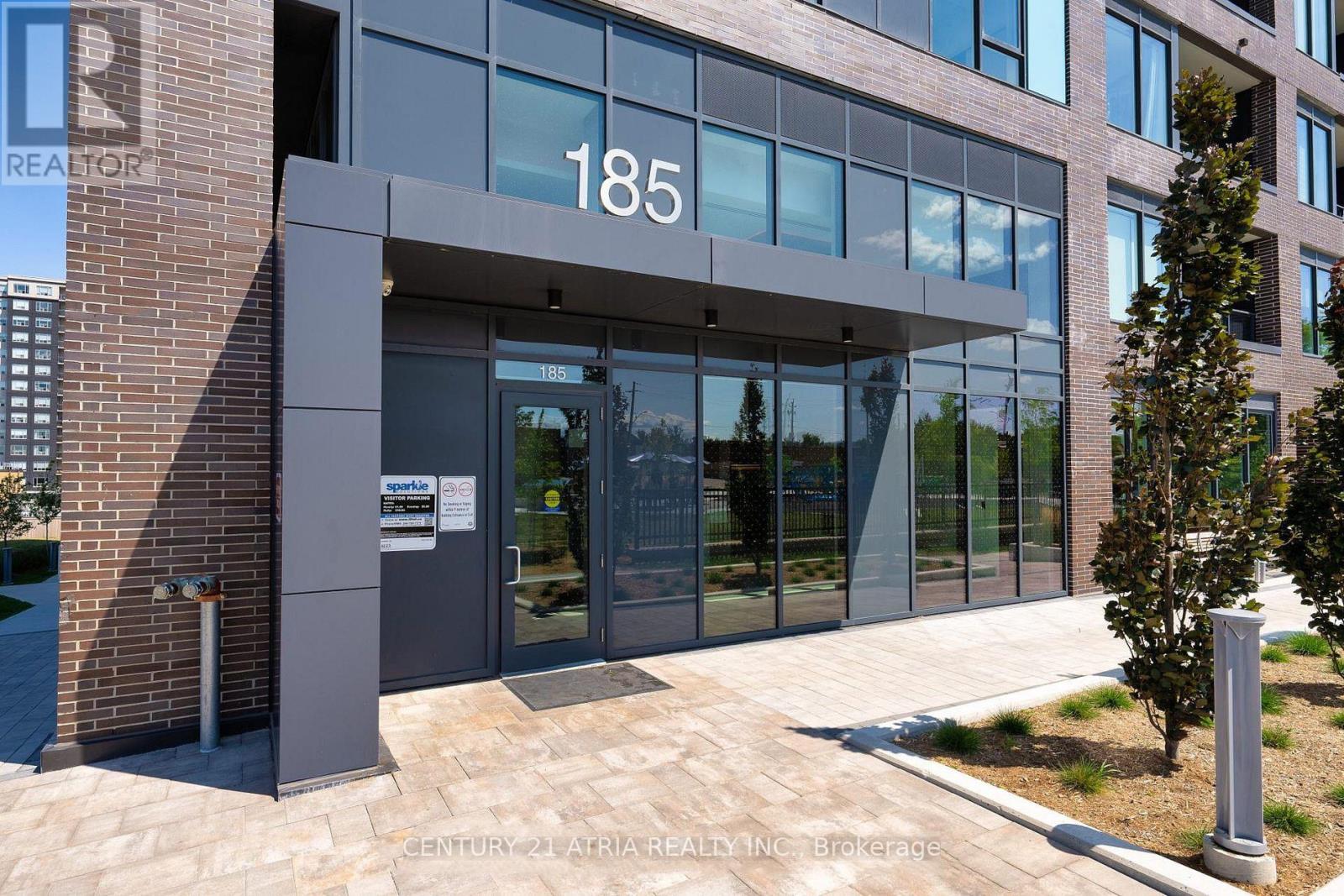 1206 - 185 Deerfield Road, Newmarket, Ontario  L3Y 0G7 - Photo 2 - N12832730