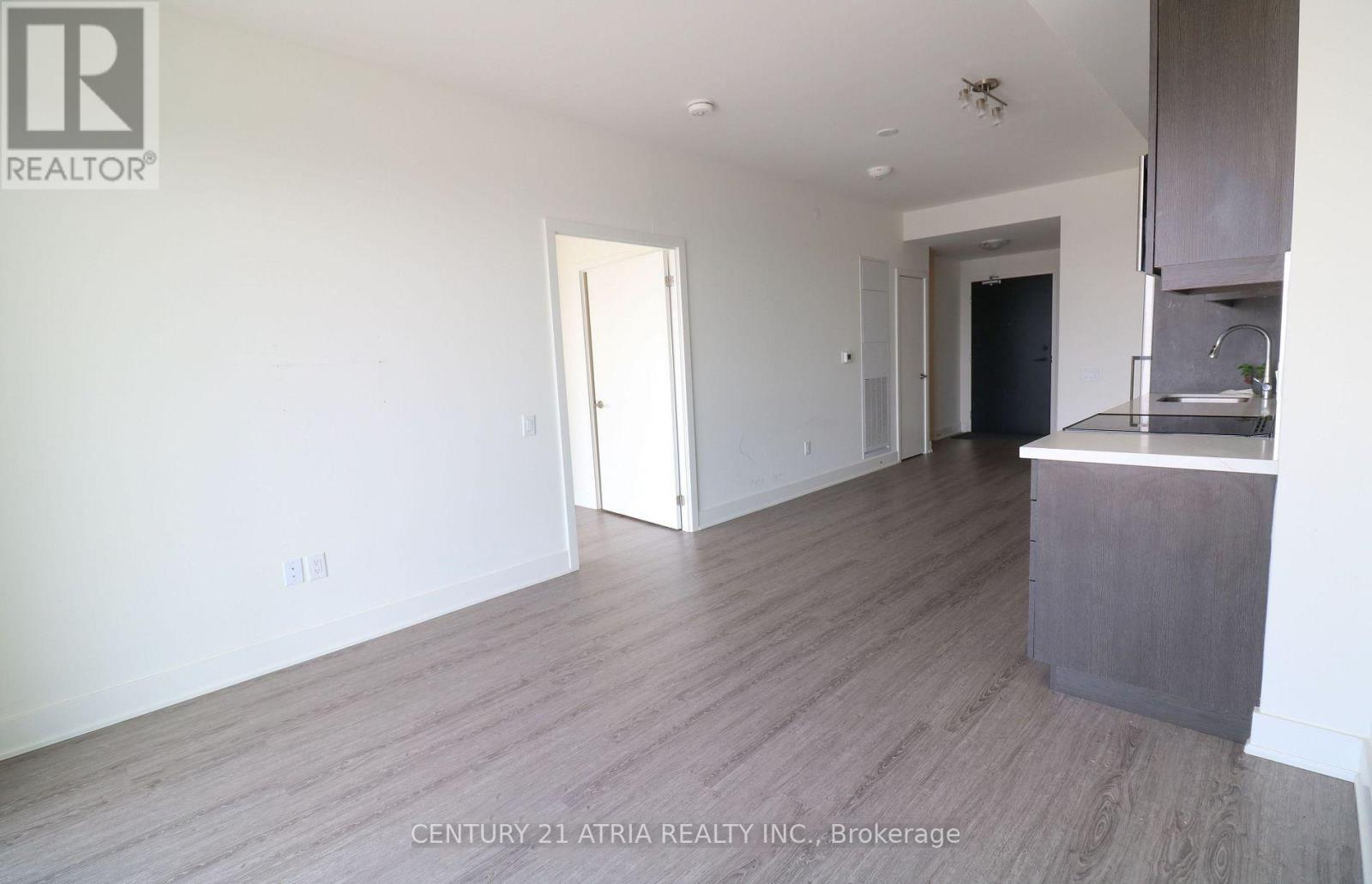 1206 - 185 Deerfield Road, Newmarket, Ontario  L3Y 0G7 - Photo 6 - N12832730