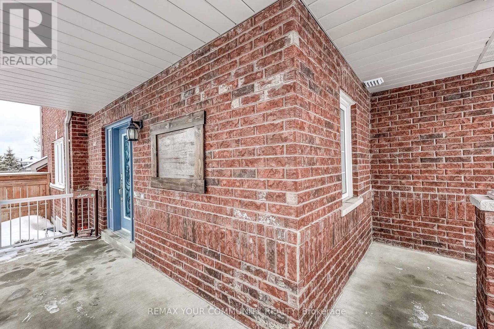 2 Laurelbank Crescent, Georgina, Ontario  L4P 4H6 - Photo 6 - N12832748