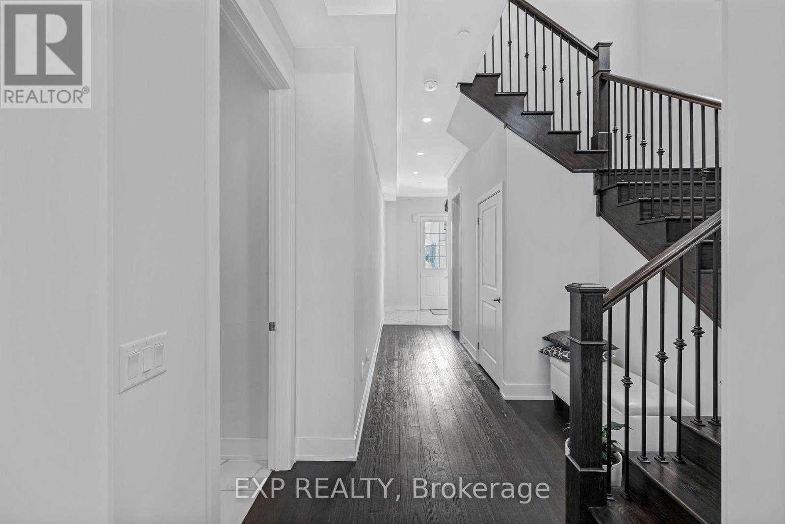 80 Sikura Circle, Aurora, Ontario  L4G 3Y9 - Photo 18 - N12832826