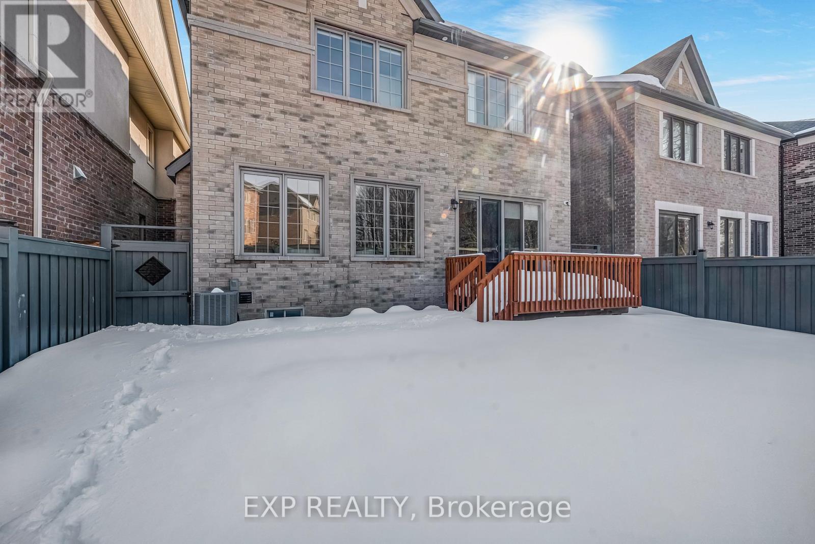 80 Sikura Circle, Aurora, Ontario  L4G 3Y9 - Photo 40 - N12832826