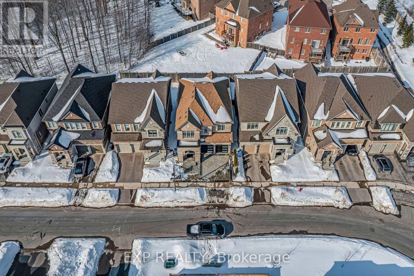 80 Sikura Circle, Aurora, Ontario  L4G 3Y9 - Photo 43 - N12832826