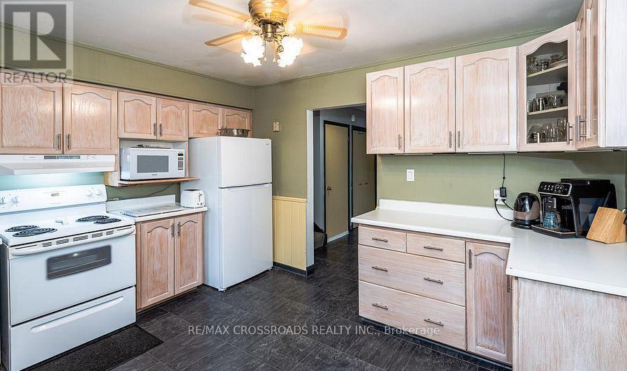 9910 Morning Glory Road, Georgina, Ontario  L0E 1N0 - Photo 10 - N12832844