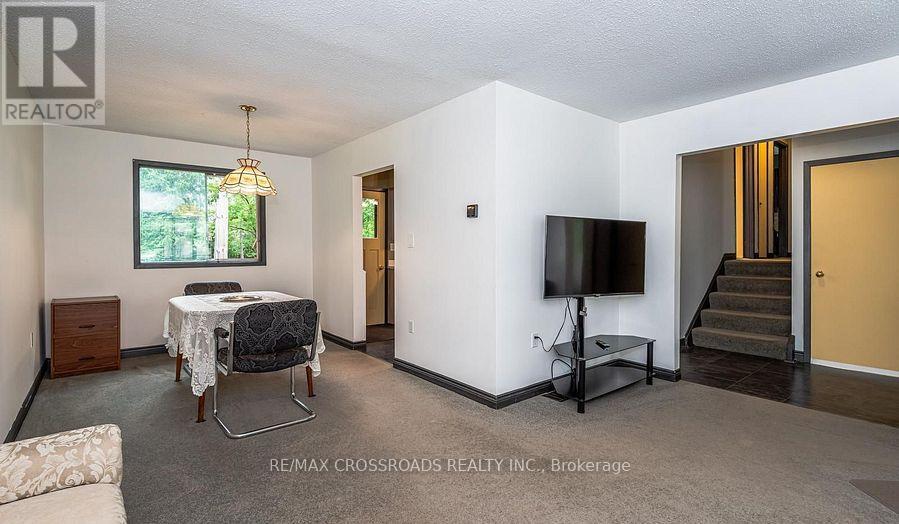 9910 Morning Glory Road, Georgina, Ontario  L0E 1N0 - Photo 6 - N12832844