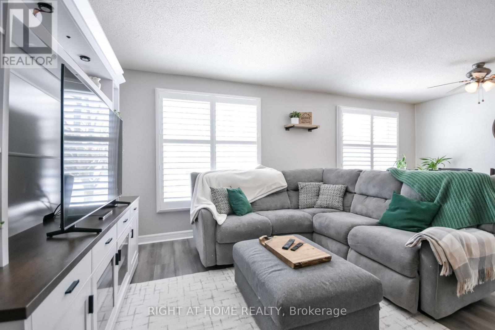 261 Crawford Street, Barrie (Ardagh), Ontario  L4N 6P5 - Photo 11 - S12832700