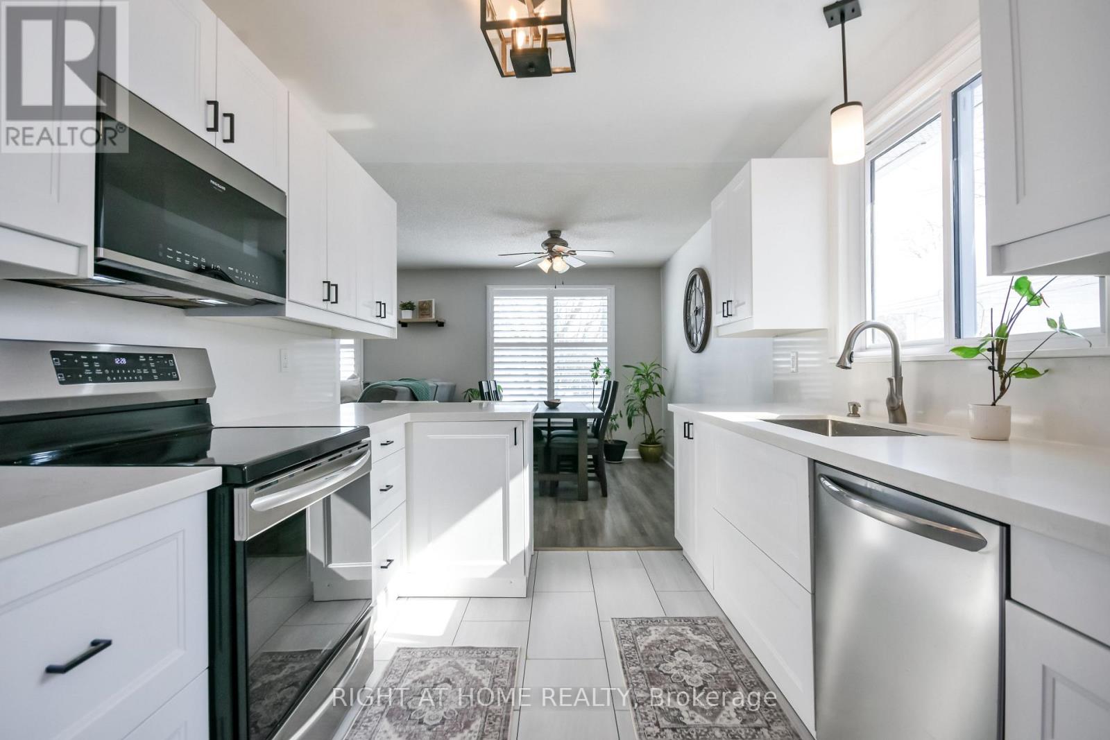 261 Crawford Street, Barrie (Ardagh), Ontario  L4N 6P5 - Photo 21 - S12832700