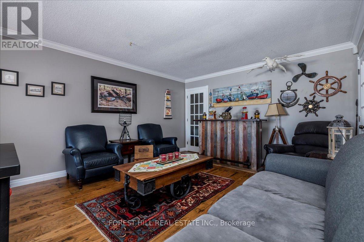 21 Old Indian Trail, Ramara (Brechin), Ontario  L0K 1B0 - Photo 11 - S12832856