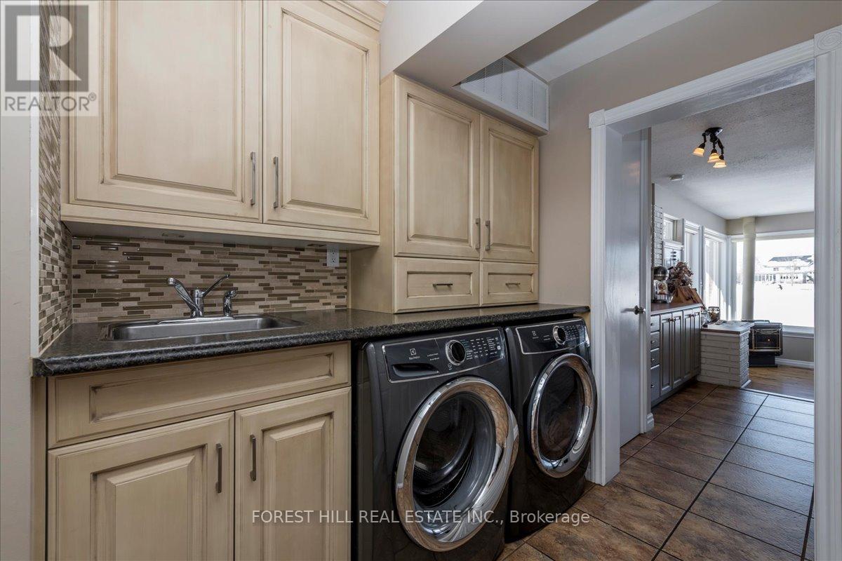 21 Old Indian Trail, Ramara (Brechin), Ontario  L0K 1B0 - Photo 12 - S12832856