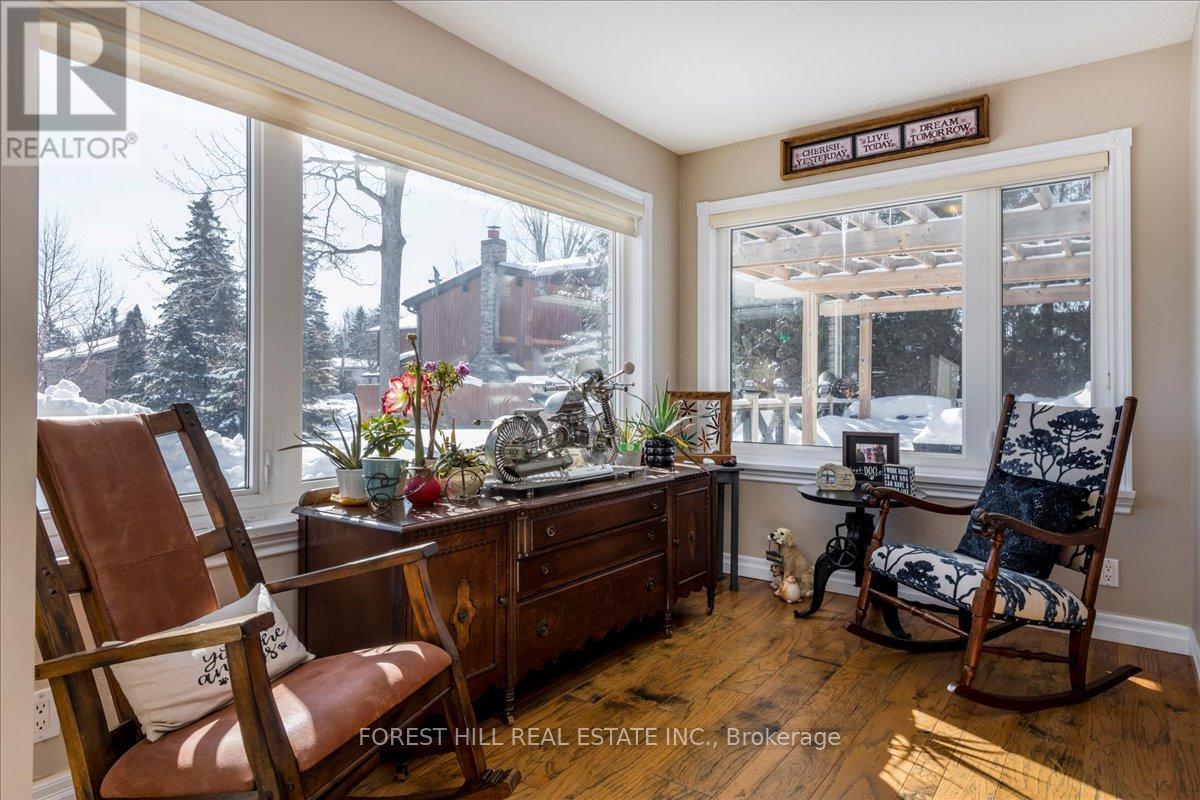 21 Old Indian Trail, Ramara (Brechin), Ontario  L0K 1B0 - Photo 2 - S12832856