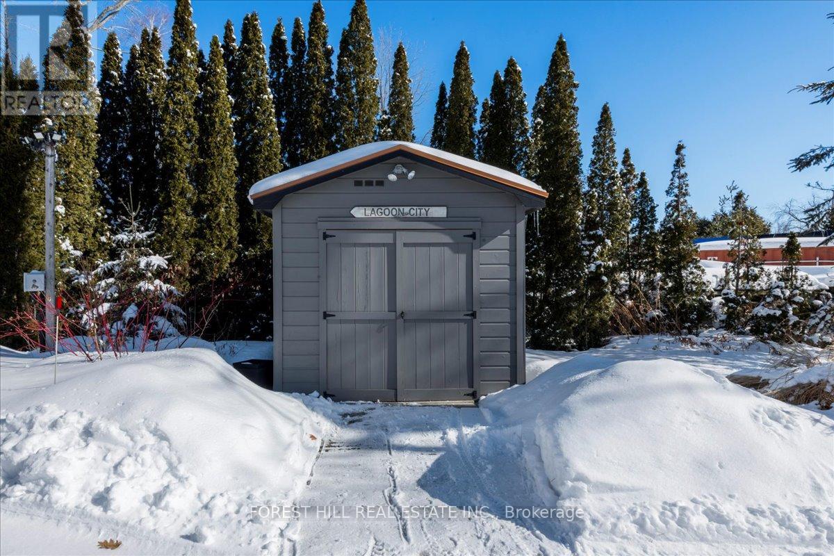 21 Old Indian Trail, Ramara (Brechin), Ontario  L0K 1B0 - Photo 42 - S12832856