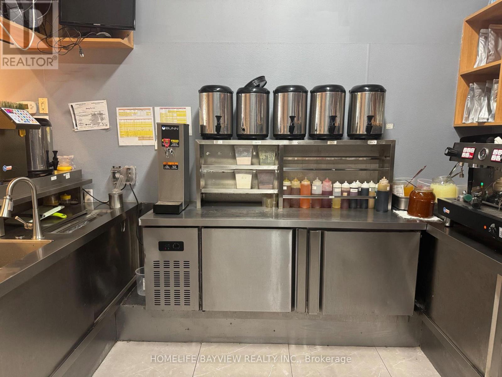 21 - 16655 Yonge Street, Newmarket, Ontario  L3X 1V6 - Photo 16 - N12832658