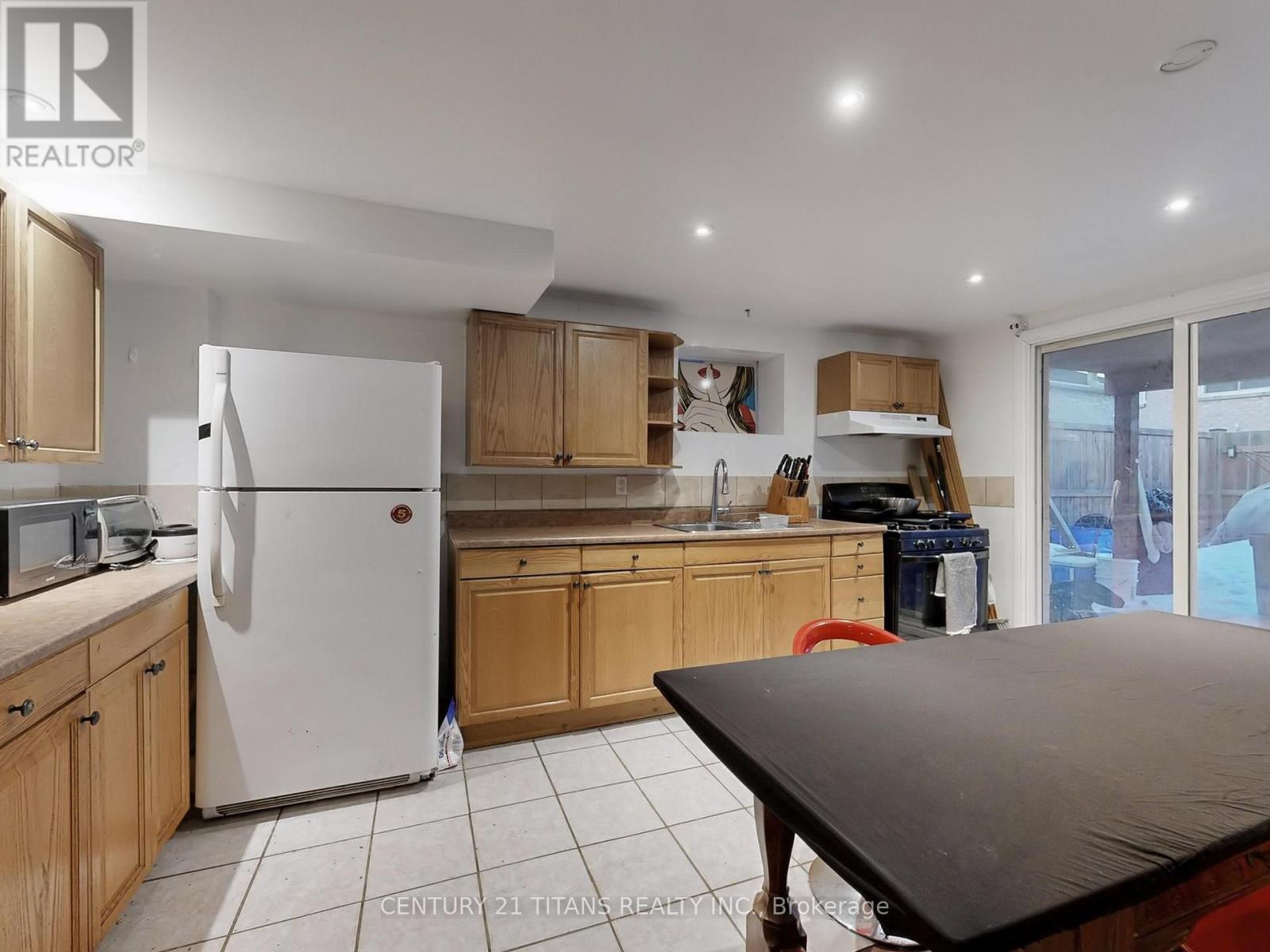 1640 Tawnberry Street, Pickering, Ontario  L1X 2C2 - Photo 33 - E12792816