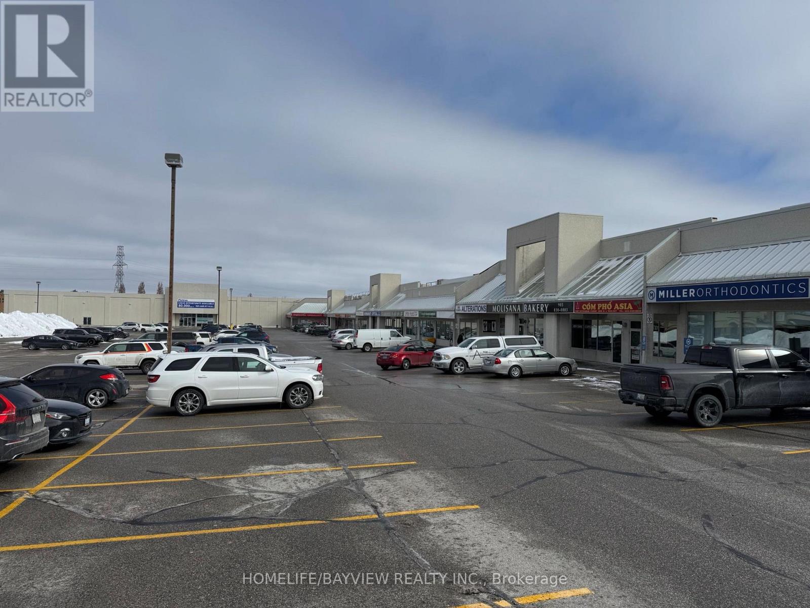 21 - 16655 Yonge Street, Newmarket, Ontario  L3X 1V6 - Photo 28 - N12832658