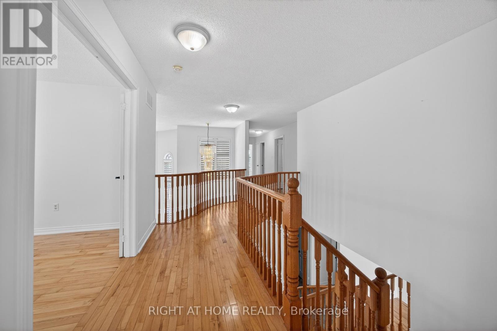 2013 Rosemount Crescent, Oakville, Ontario  L6M 3A5 - Photo 14 - W12575010