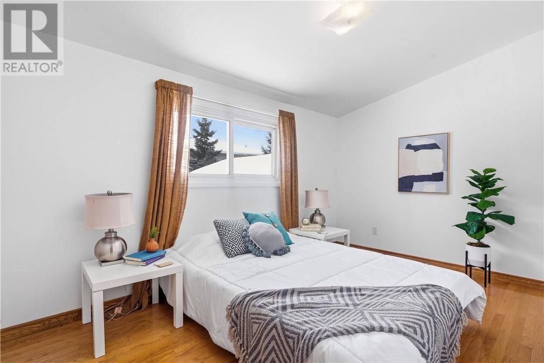 1779 Mccrea Heights Avenue, Val Caron, Ontario  P3N 1M5 - Photo 12 - 2126606