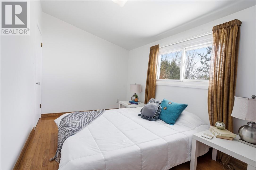 1779 Mccrea Heights Avenue, Val Caron, Ontario  P3N 1M5 - Photo 13 - 2126606