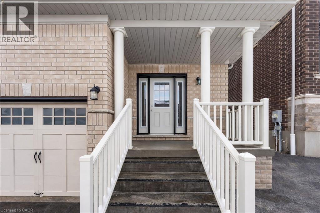 565 Florencedale Crescent, Kitchener, Ontario  N2R 0N3 - Photo 2 - 40807796