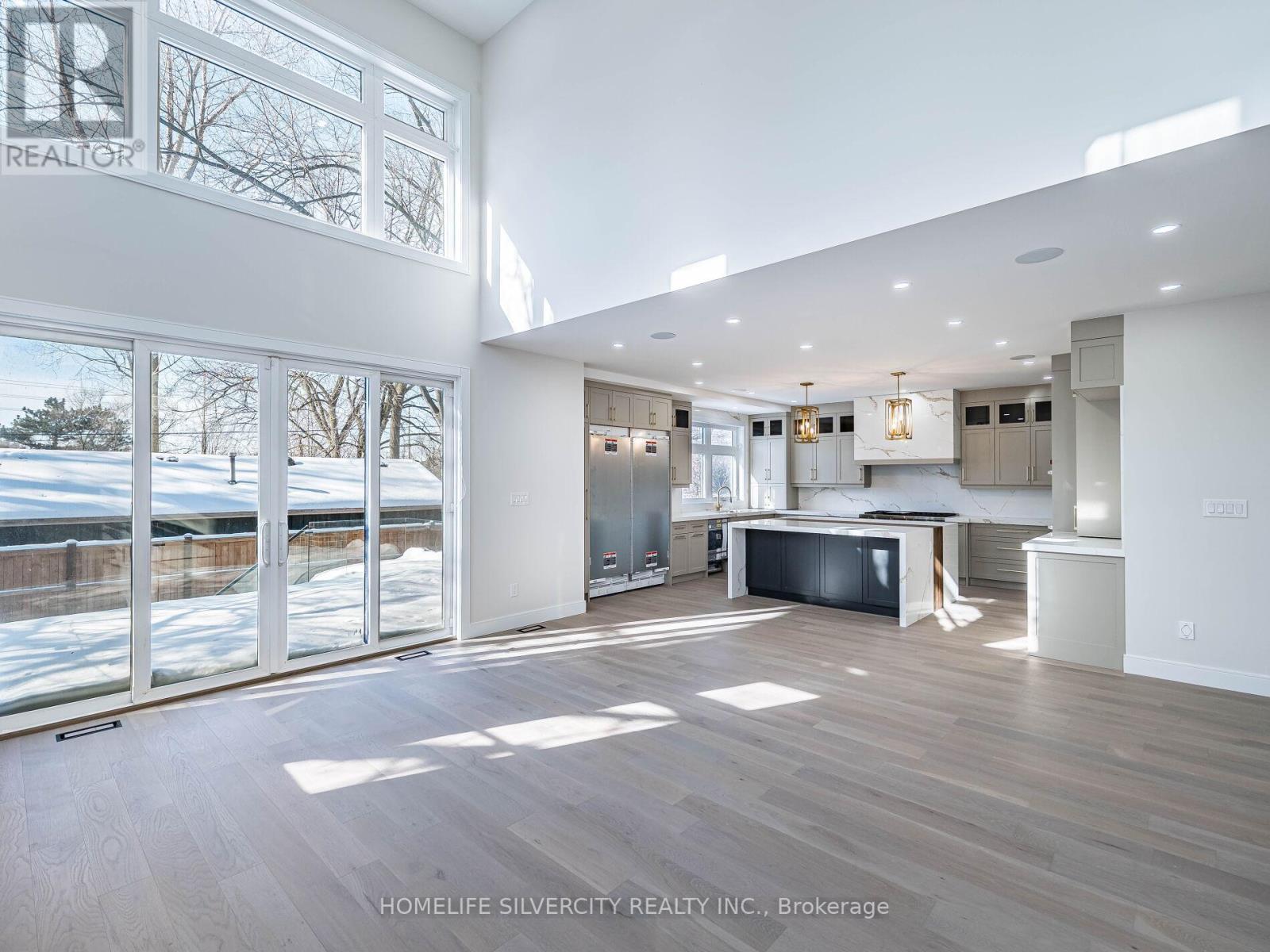 1078 Cherriebell Rd Road, Mississauga, Ontario  L5E 2R3 - Photo 12 - W12832754