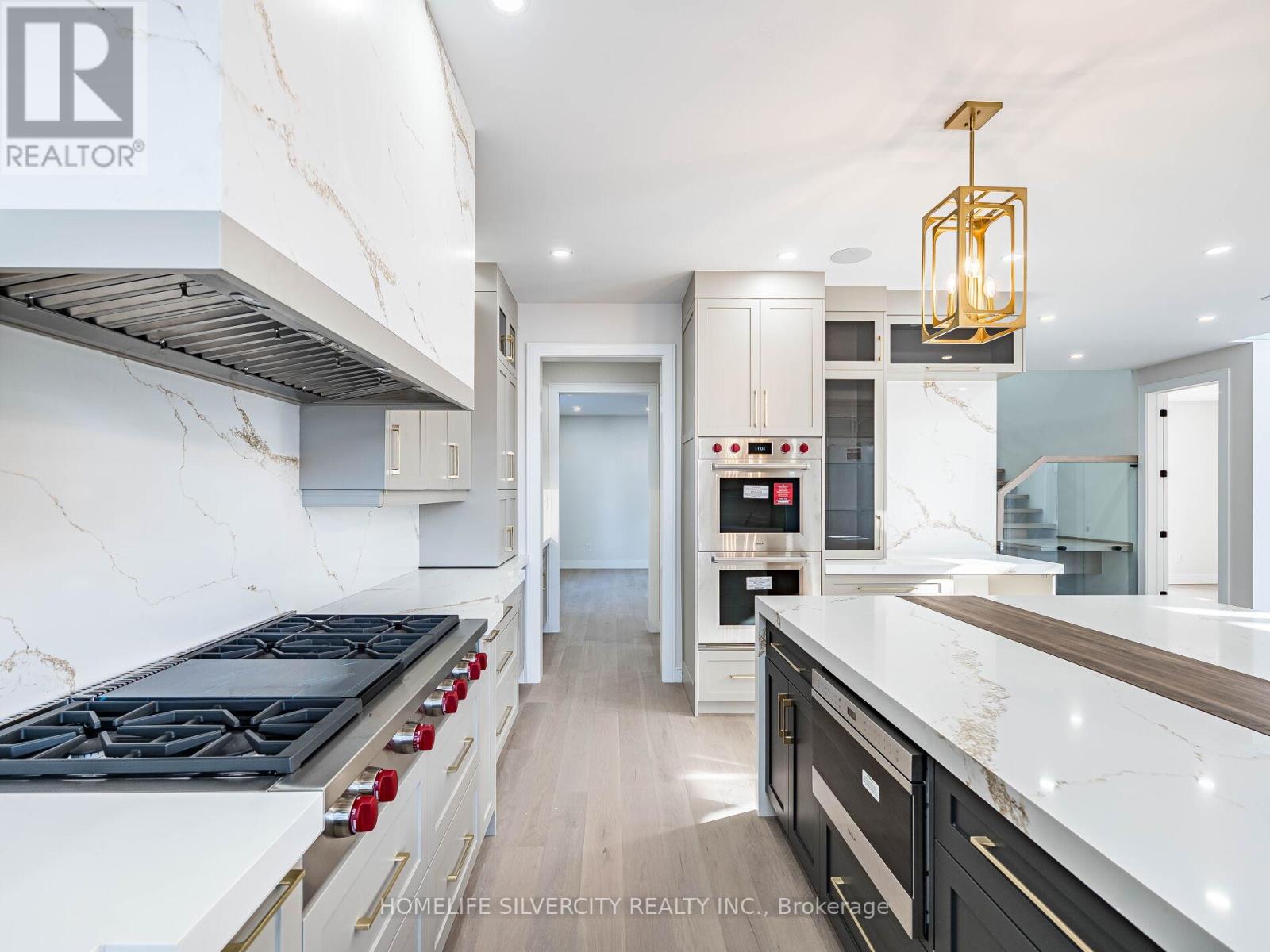 1078 Cherriebell Rd Road, Mississauga, Ontario  L5E 2R3 - Photo 16 - W12832754