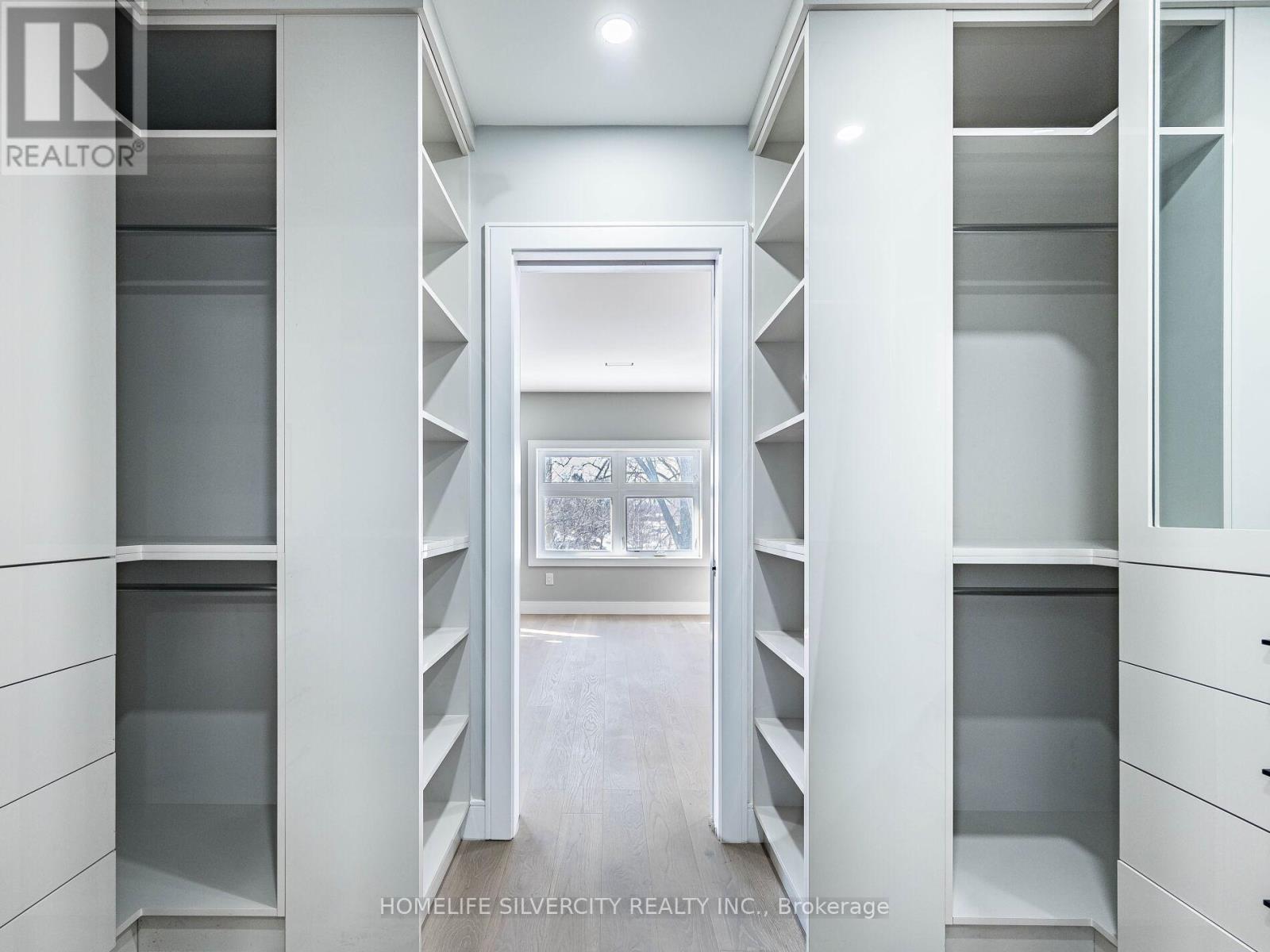 1078 Cherriebell Rd Road, Mississauga, Ontario  L5E 2R3 - Photo 27 - W12832754