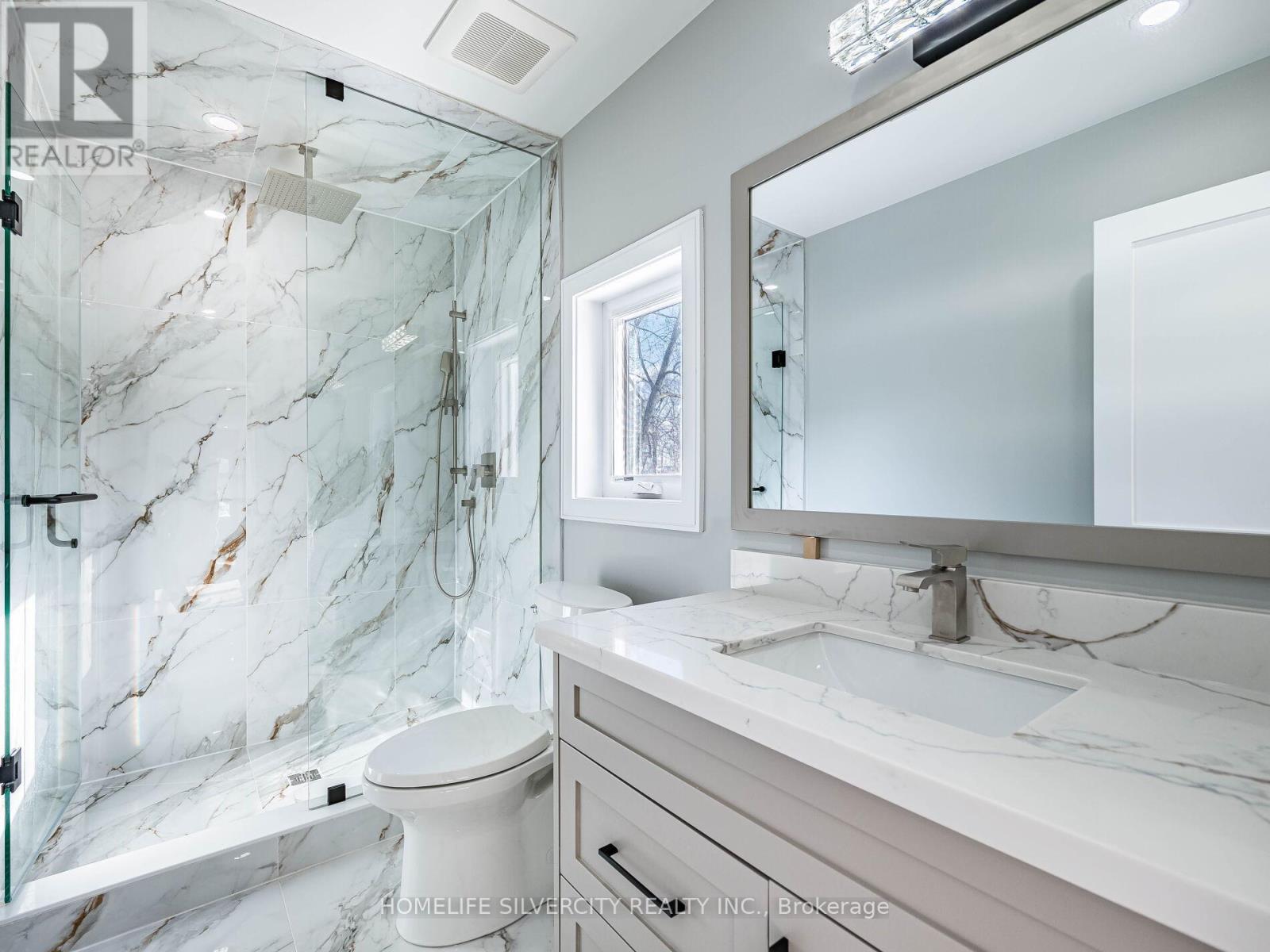 1078 Cherriebell Rd Road, Mississauga, Ontario  L5E 2R3 - Photo 36 - W12832754