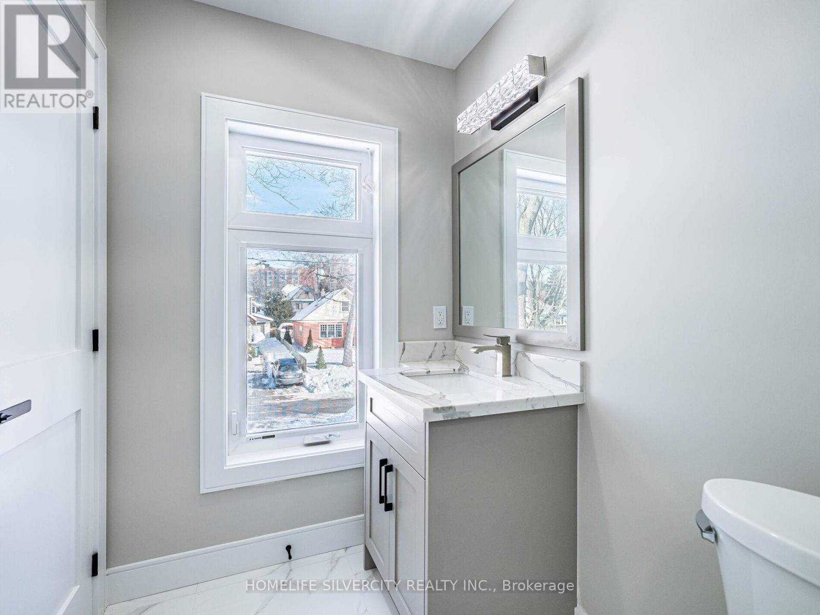 1078 Cherriebell Rd Road, Mississauga, Ontario  L5E 2R3 - Photo 40 - W12832754