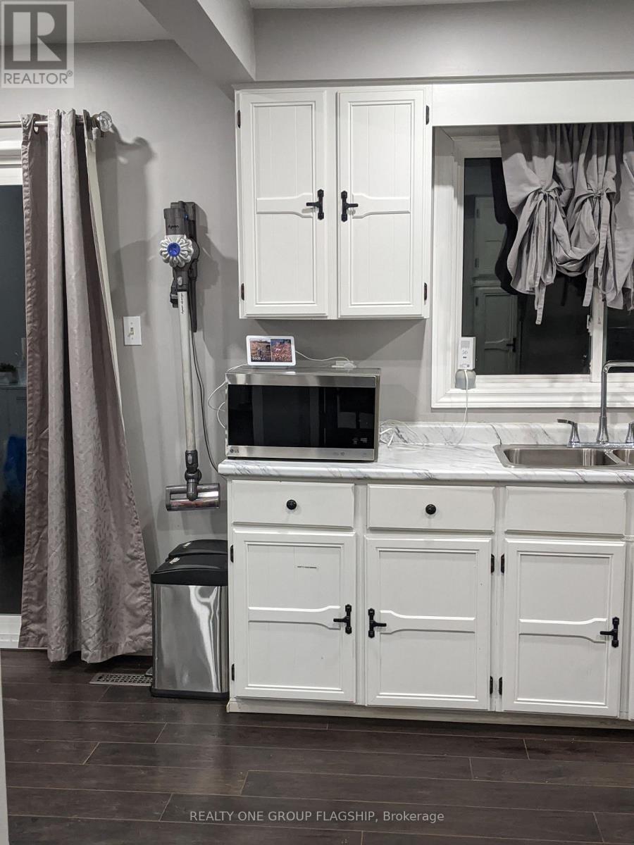 25 Stillwater Crescent N, Brampton, Ontario  L6X 3K6 - Photo 22 - W12832756