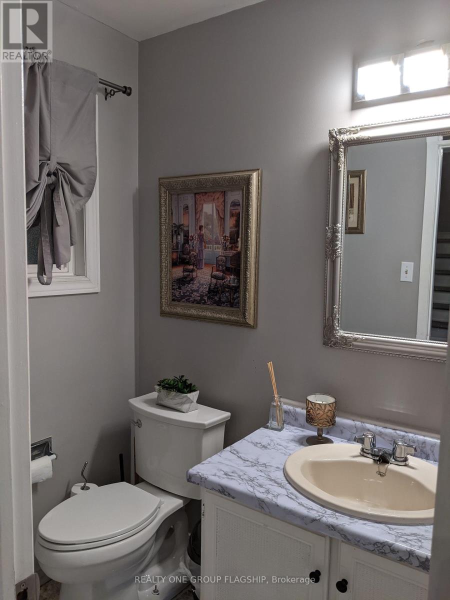 25 Stillwater Crescent N, Brampton, Ontario  L6X 3K6 - Photo 23 - W12832756