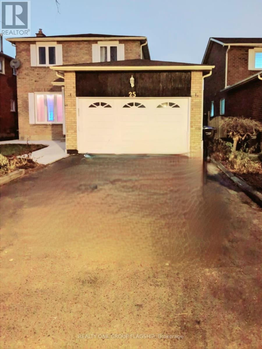 25 Stillwater Crescent N, Brampton, Ontario  L6X 3K6 - Photo 3 - W12832756