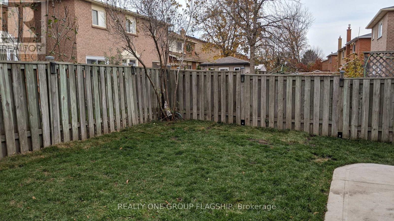 25 Stillwater Crescent N, Brampton, Ontario  L6X 3K6 - Photo 47 - W12832756