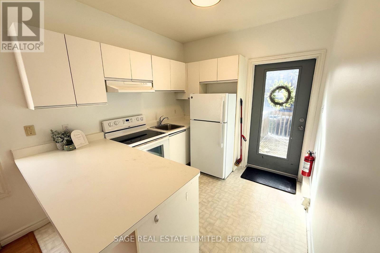 2 - 296 Runnymede Road, Toronto, Ontario  M6S 2Y6 - Photo 5 - W12832798