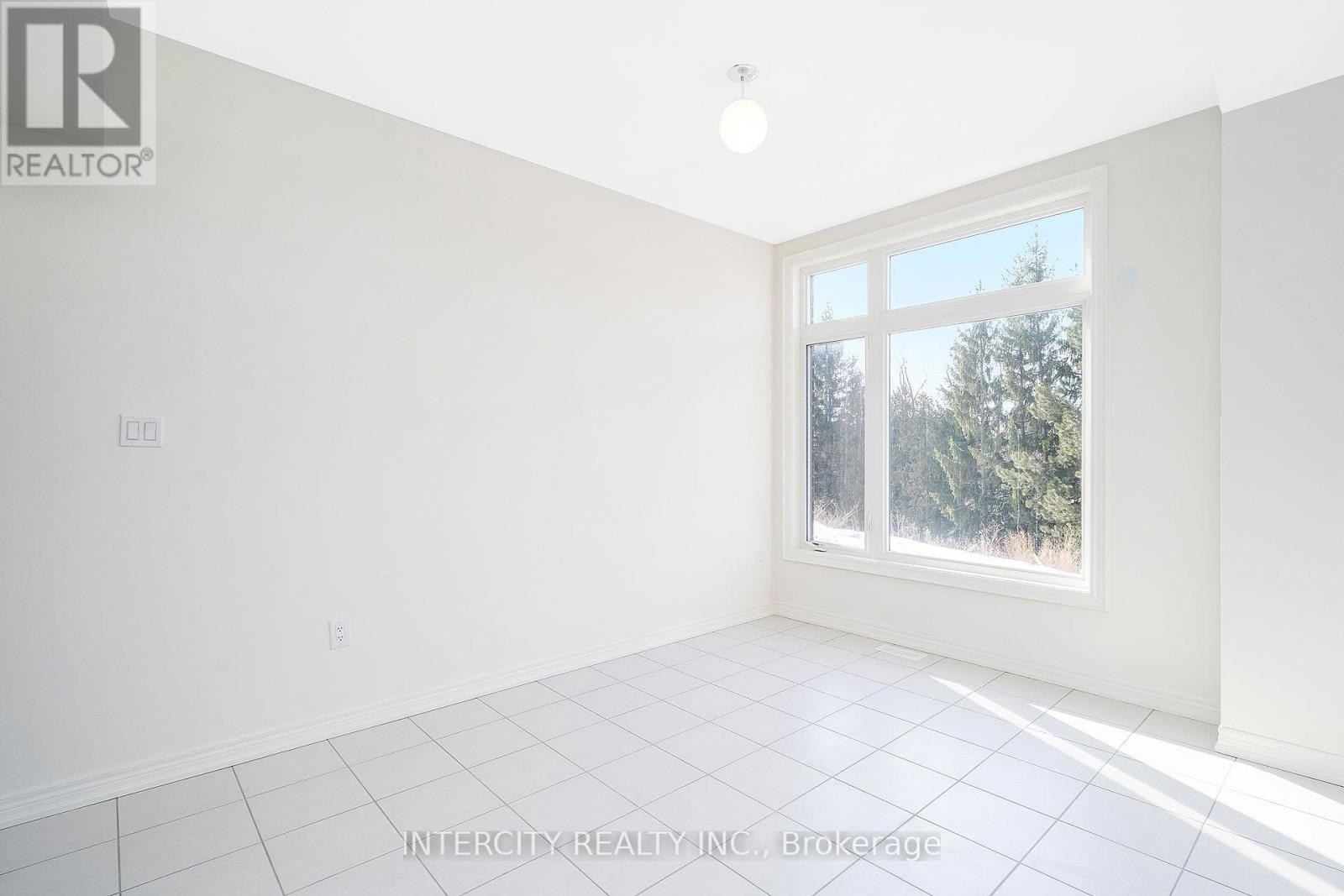 12 Queenpost Drive, Brampton, Ontario  L6Y 6L2 - Photo 17 - W12832816