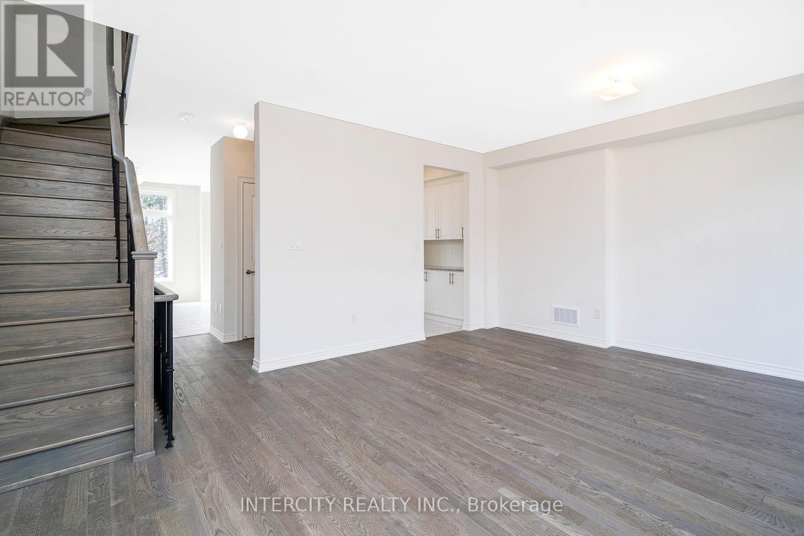 12 Queenpost Drive, Brampton, Ontario  L6Y 6L2 - Photo 21 - W12832816