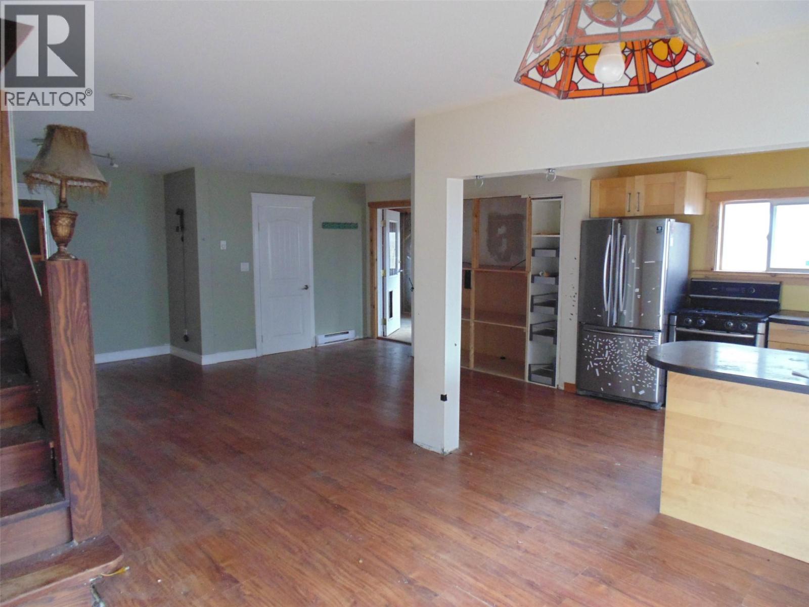 7547 Popou Road, Lemon Creek, British Columbia  V0G 2J0 - Photo 5 - 10369381