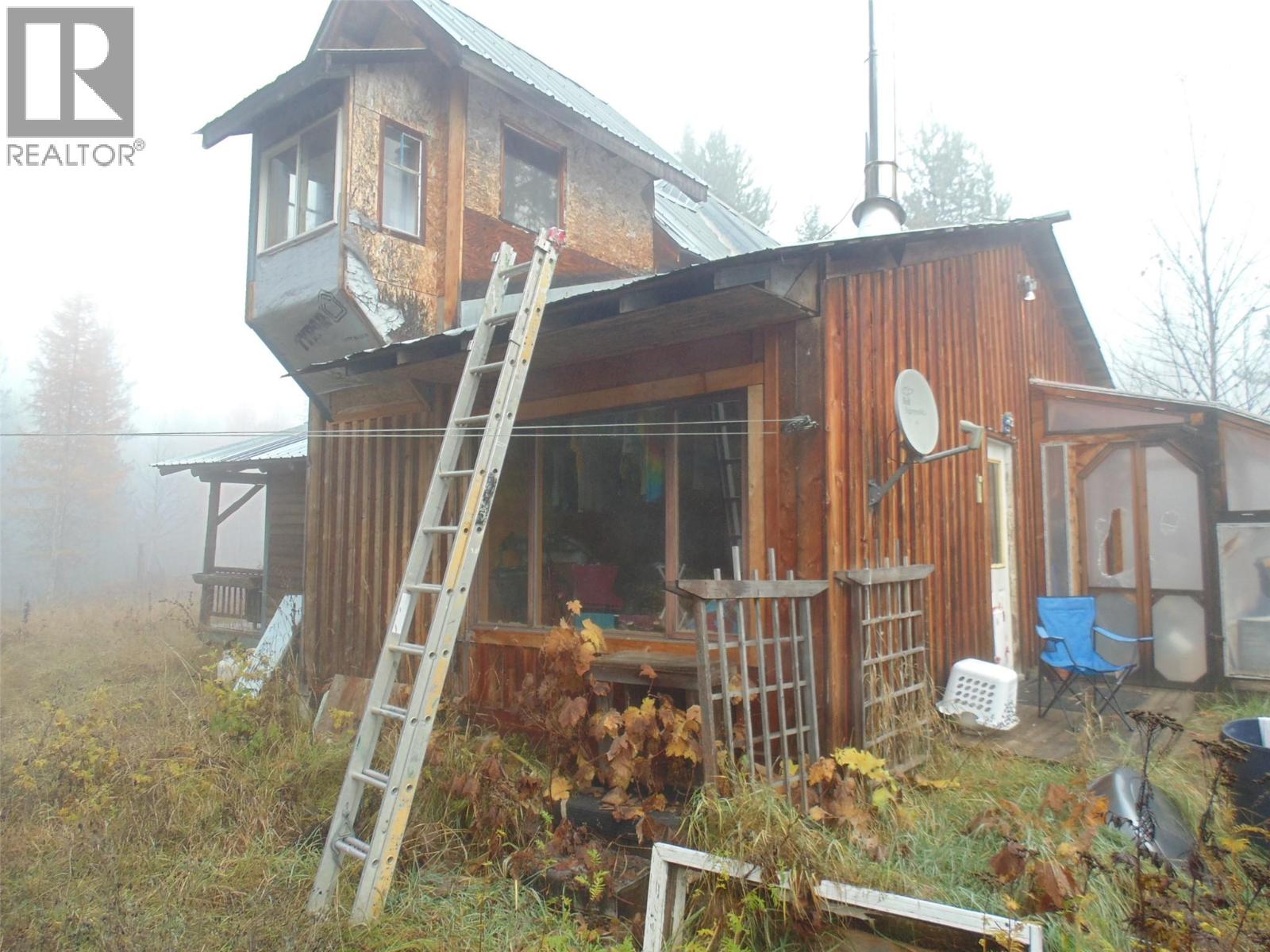 7547 Popou Road, Lemon Creek, British Columbia  V0G 2J0 - Photo 25 - 10369381