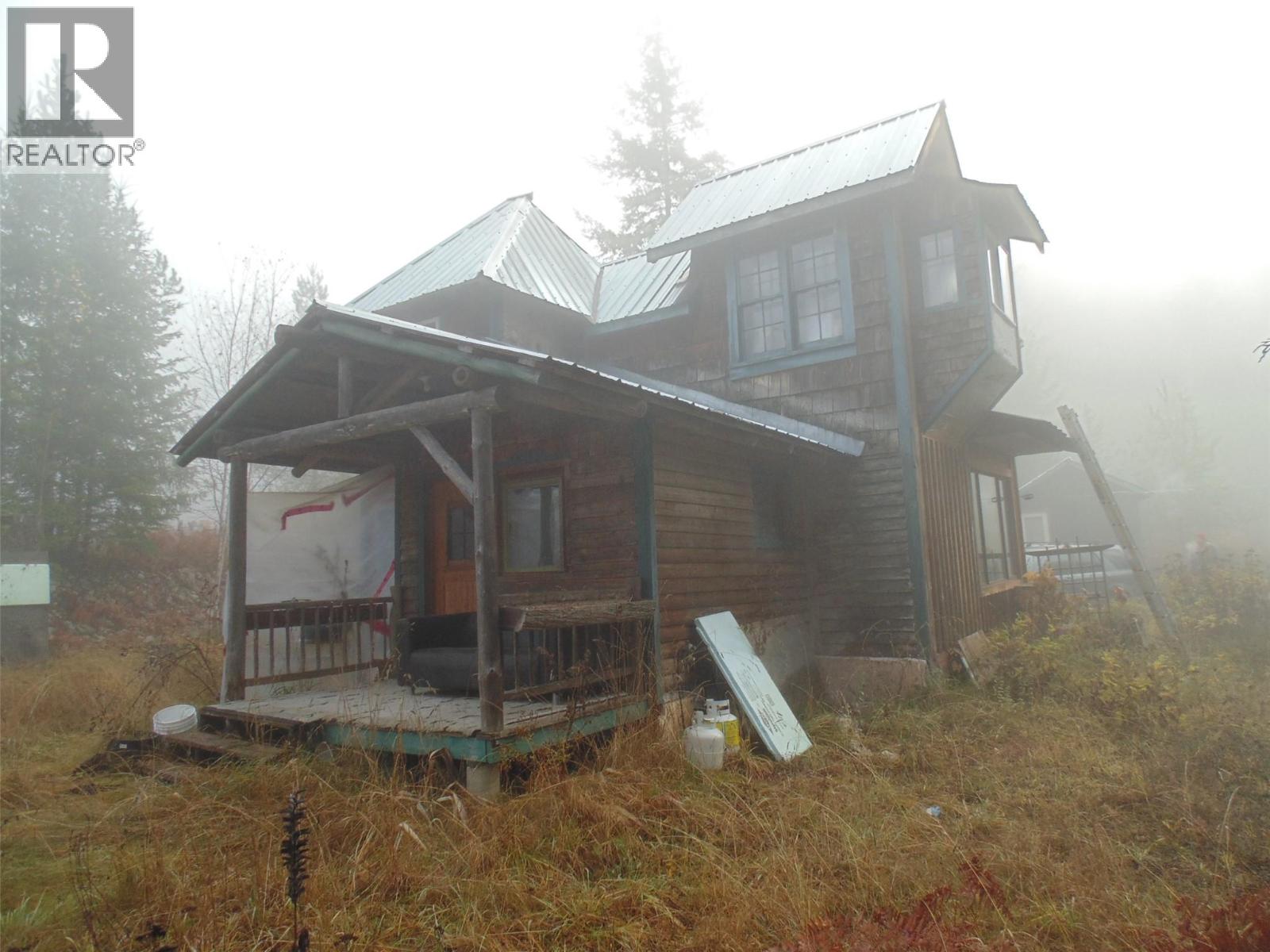 7547 Popou Road, Lemon Creek, British Columbia  V0G 2J0 - Photo 26 - 10369381