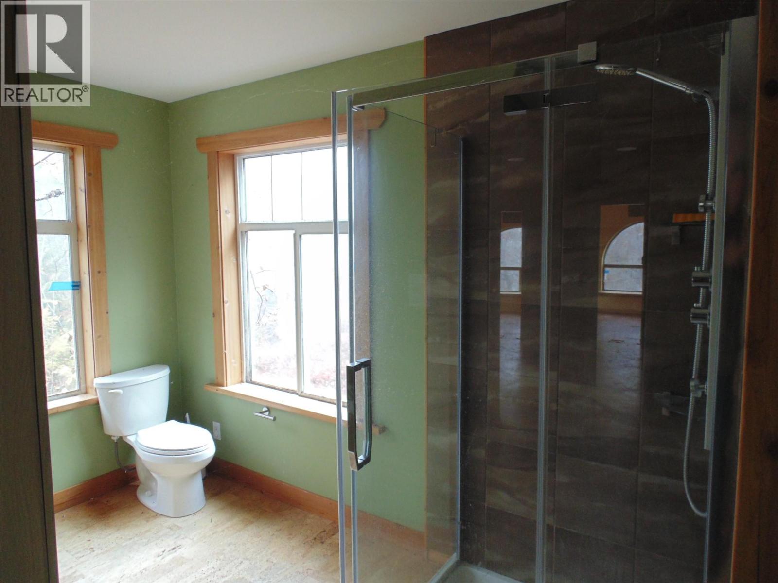 7547 Popou Road, Lemon Creek, British Columbia  V0G 2J0 - Photo 10 - 10369381