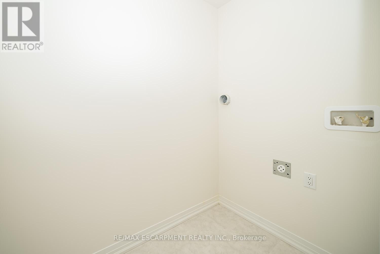 20 Dennis Avenue, Brantford, Ontario  N3V 0C1 - Photo 15 - X12832760