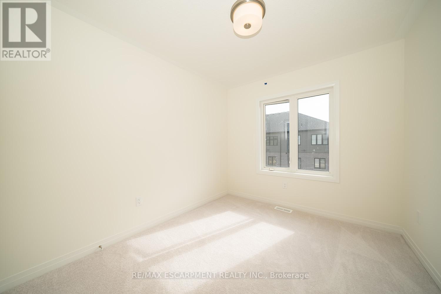 20 Dennis Avenue, Brantford, Ontario  N3V 0C1 - Photo 16 - X12832760