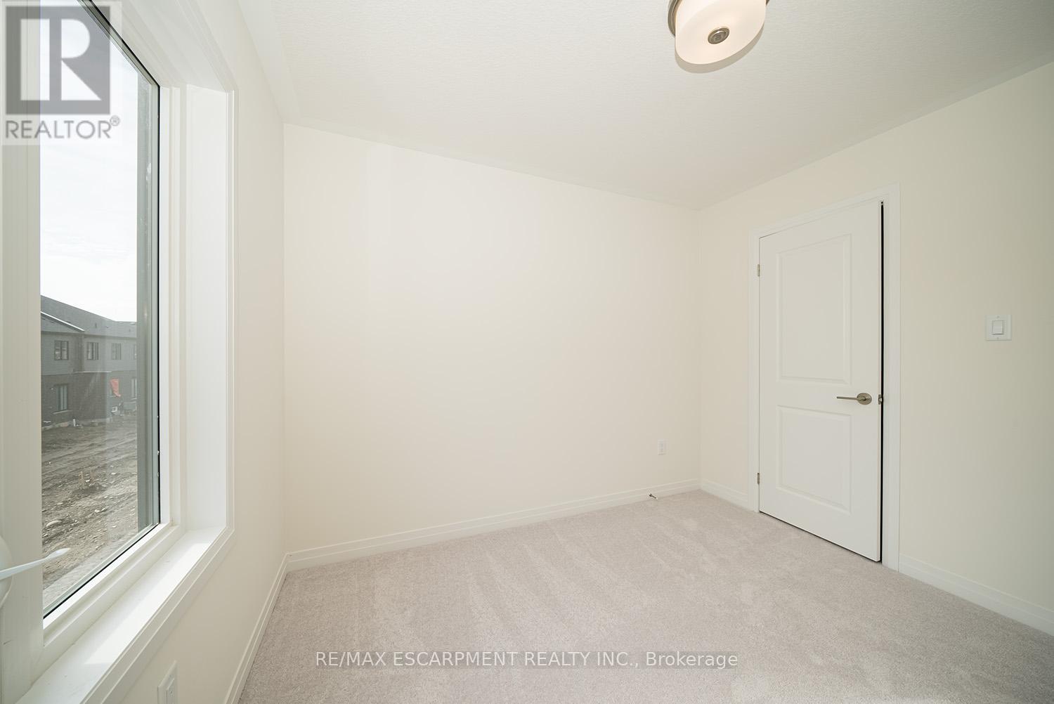 20 Dennis Avenue, Brantford, Ontario  N3V 0C1 - Photo 19 - X12832760