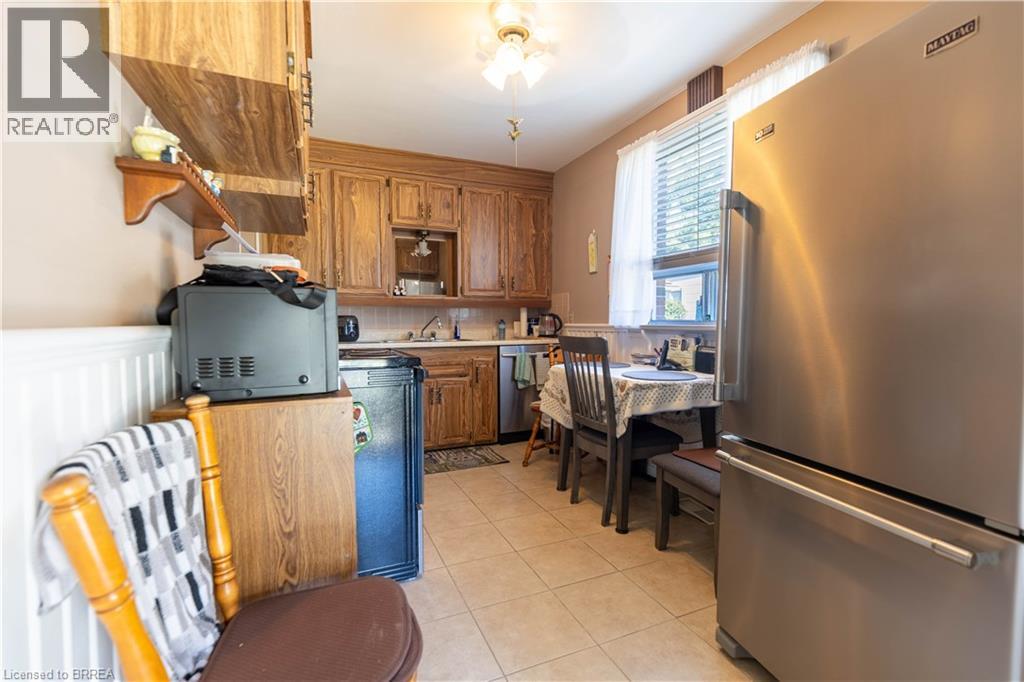 154 Talbot Street, Kitchener, Ontario  N2M 2B1 - Photo 12 - 40806599