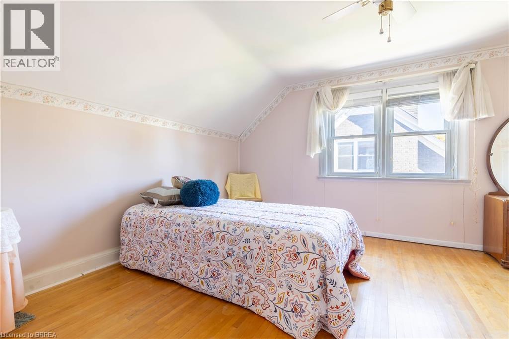 154 Talbot Street, Kitchener, Ontario  N2M 2B1 - Photo 9 - 40806599