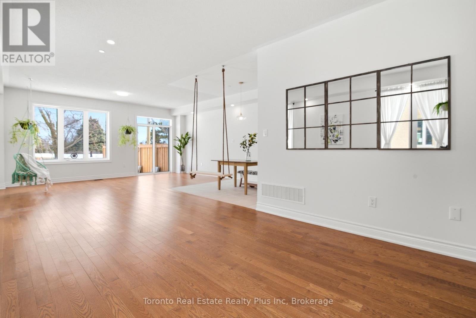 43 Erintol Way, Markham, Ontario  L3S 3J5 - Photo 6 - N12831892