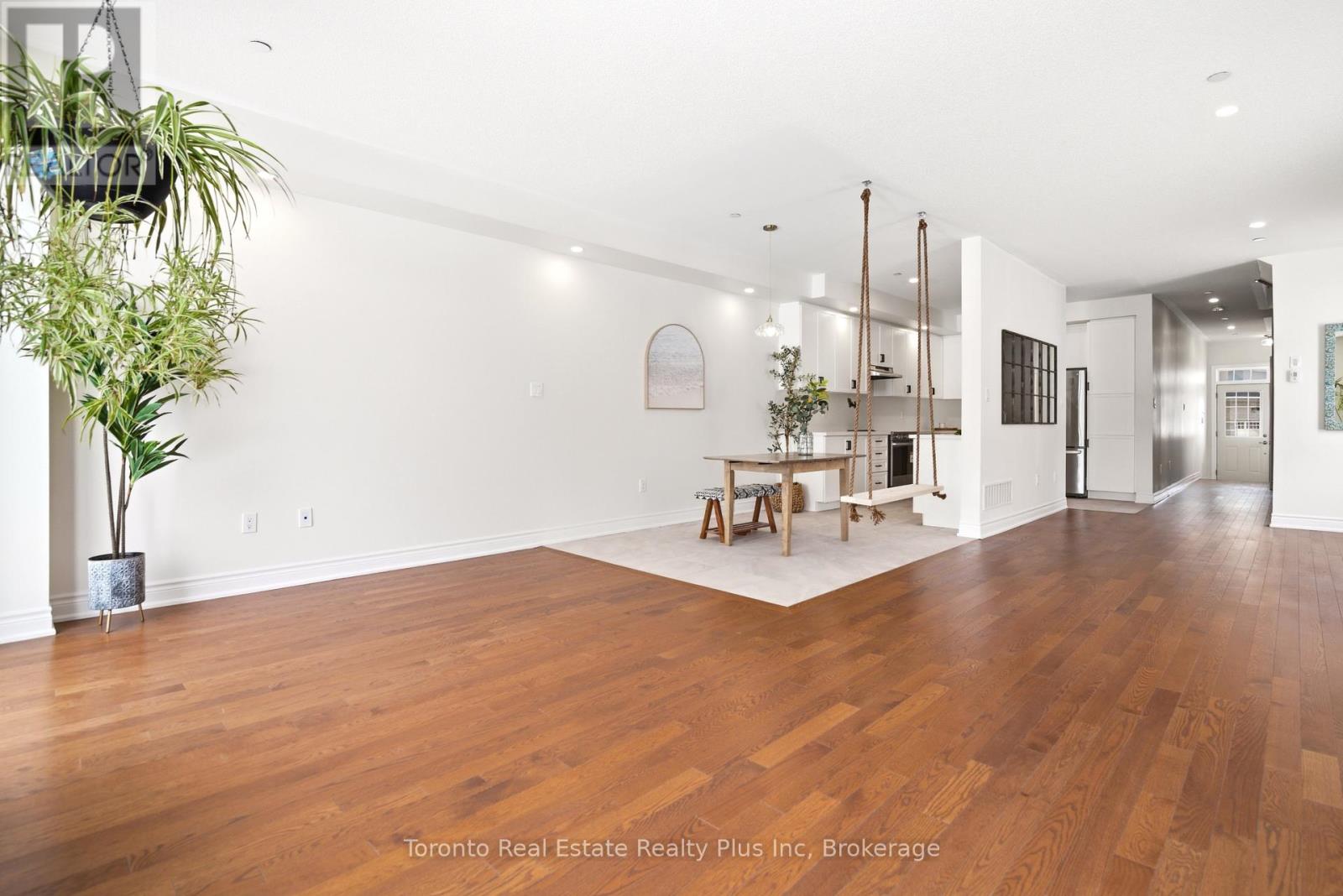 43 Erintol Way, Markham, Ontario  L3S 3J5 - Photo 7 - N12831892