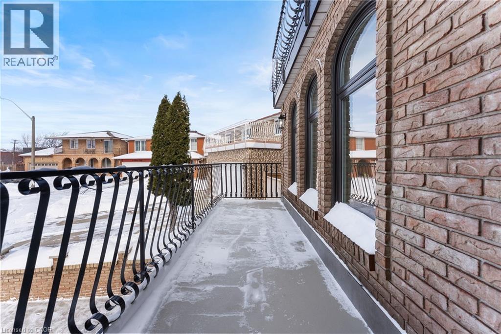 16 Bosna Court, Hamilton, Ontario  L8T 4T6 - Photo 45 - 40808474