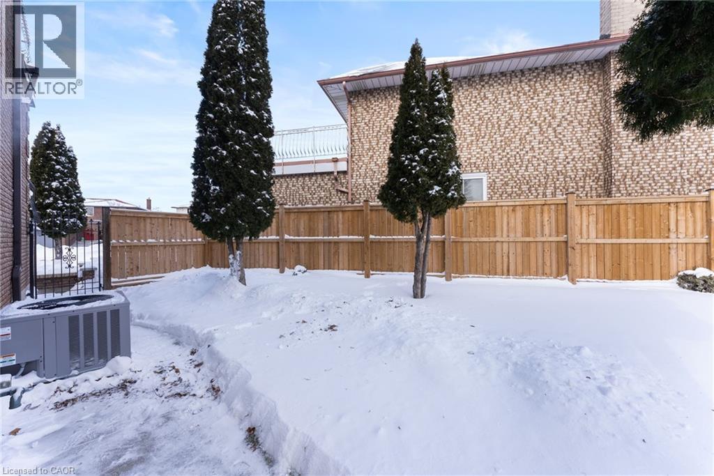 16 Bosna Court, Hamilton, Ontario  L8T 4T6 - Photo 46 - 40808474