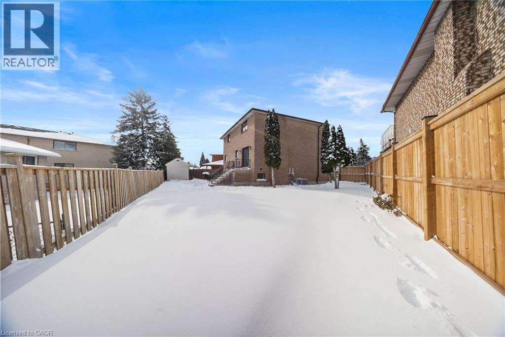 16 Bosna Court, Hamilton, Ontario  L8T 4T6 - Photo 47 - 40808474
