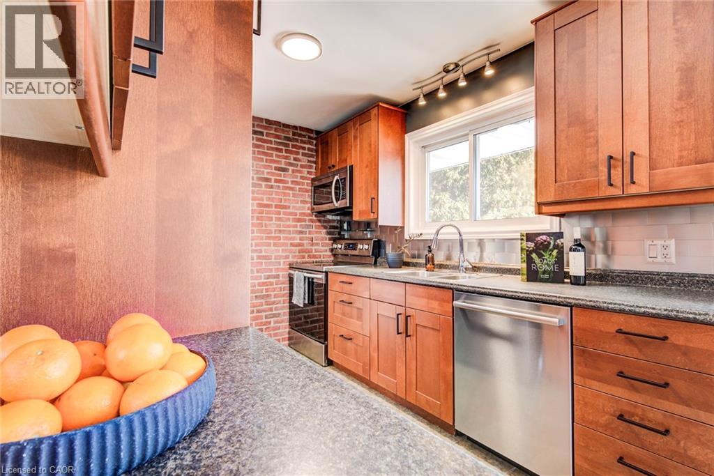 18 Duncairn Avenue, Kitchener, Ontario  N2M 4S4 - Photo 16 - 40808442