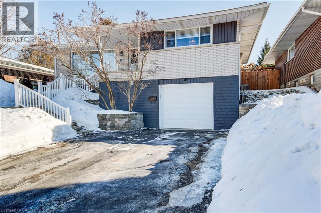 18 Duncairn Avenue, Kitchener, Ontario  N2M 4S4 - Photo 3 - 40808442