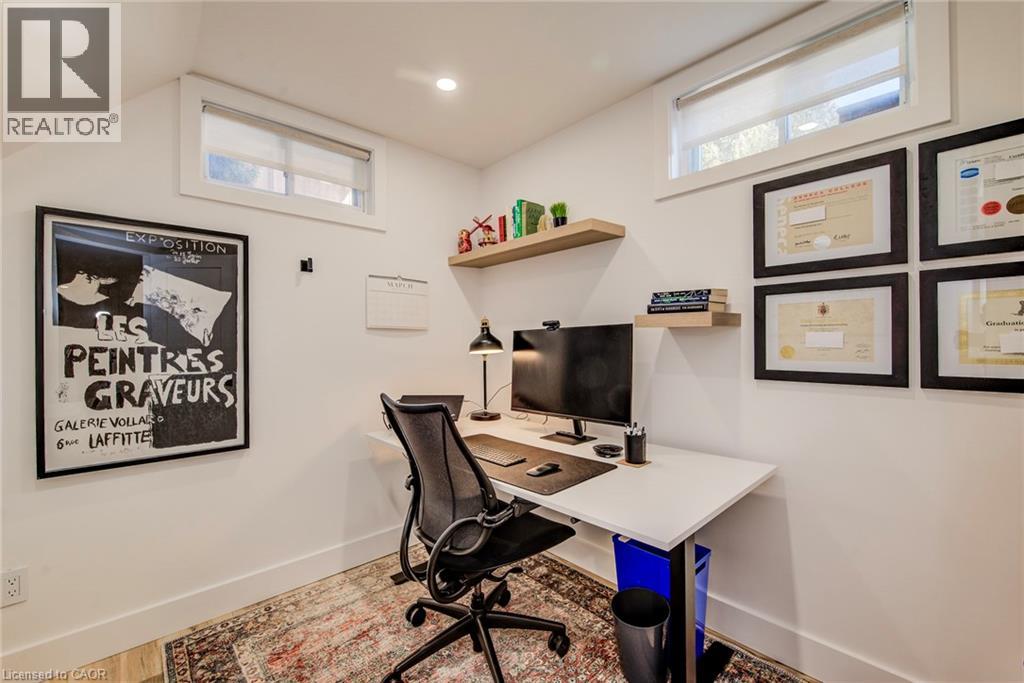 18 Duncairn Avenue, Kitchener, Ontario  N2M 4S4 - Photo 32 - 40808442